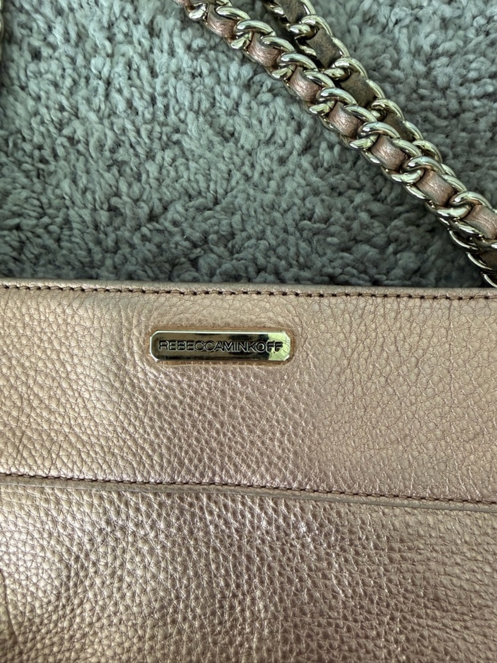 Rebecca Minkoff rose gold metallic leather handbag - Picture 2 of 9